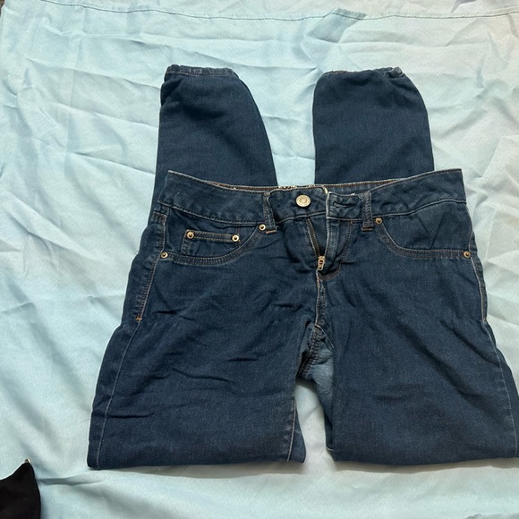 Jean - Picture 1 of 2